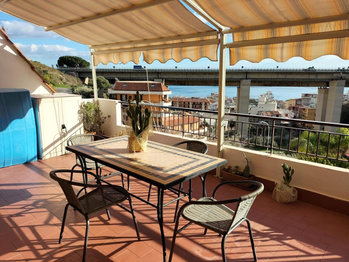 Casa Vacanza Da Rosa Letoianni Exterior foto