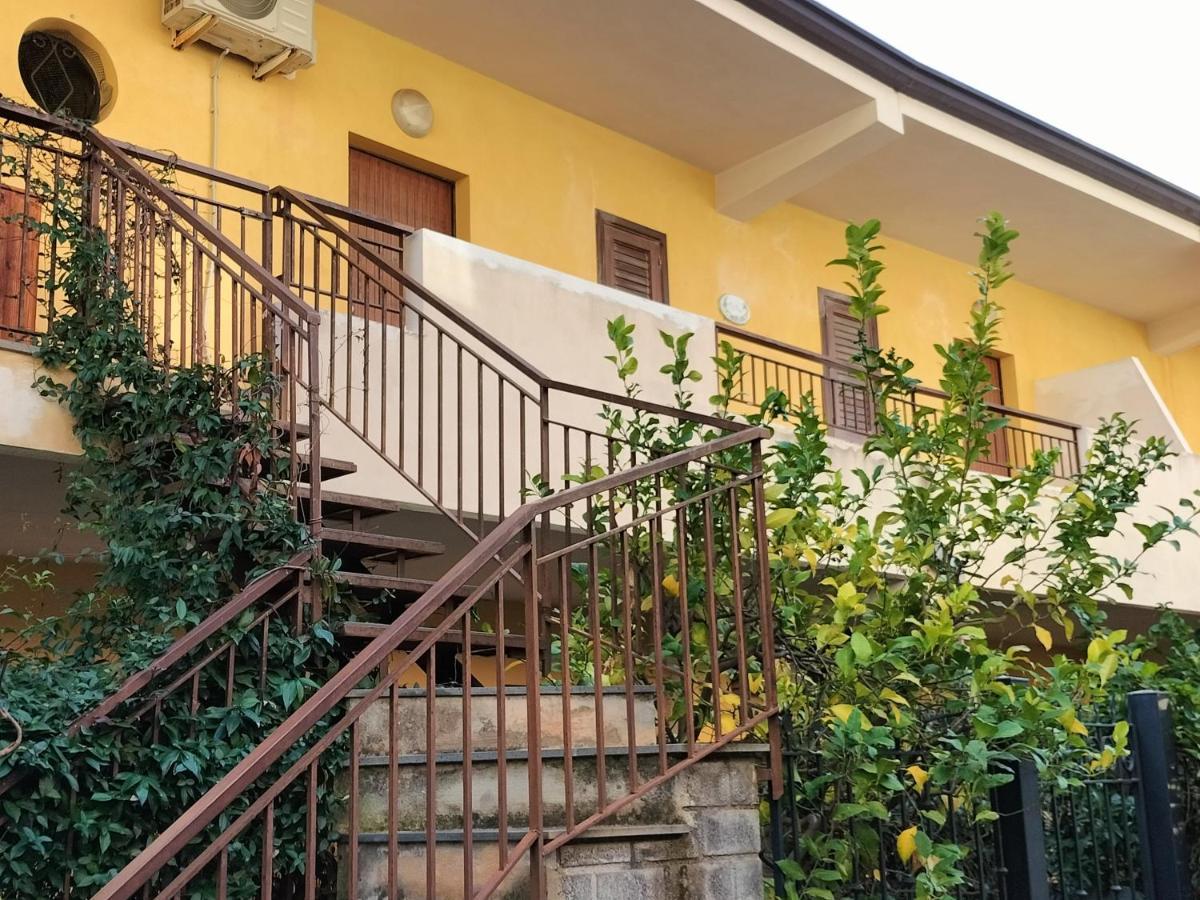 Casa Vacanza Da Rosa Letoianni Exterior foto