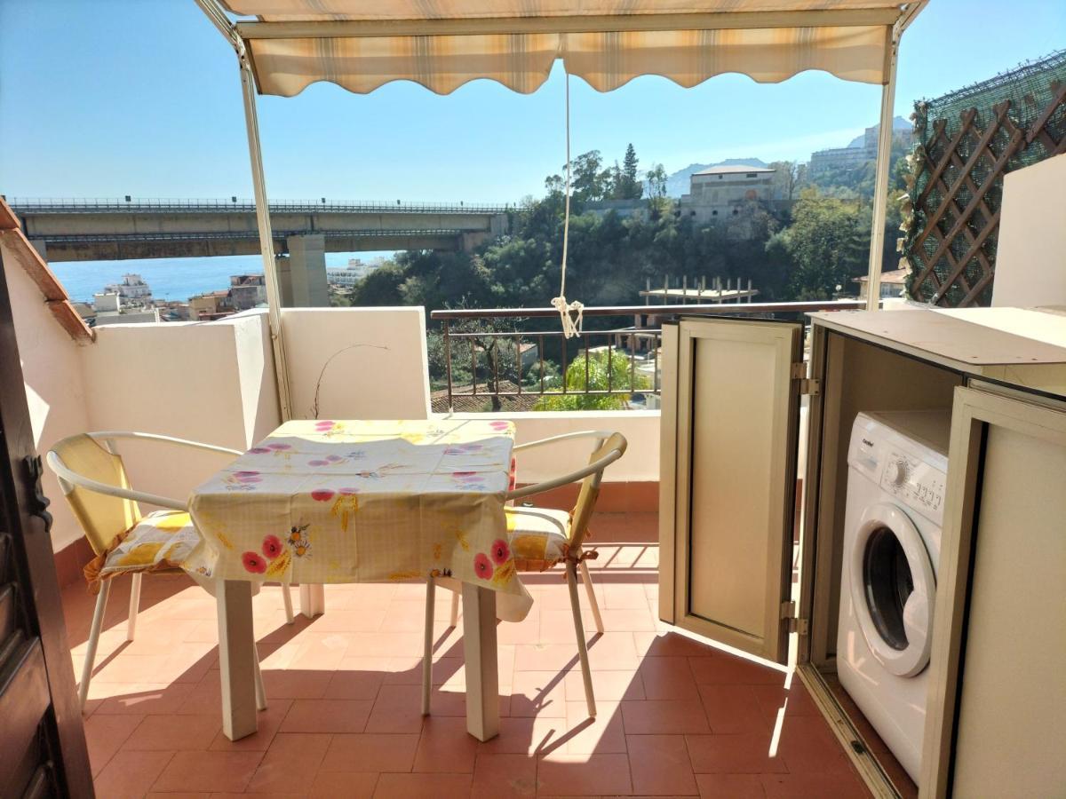 Casa Vacanza Da Rosa Letoianni Exterior foto