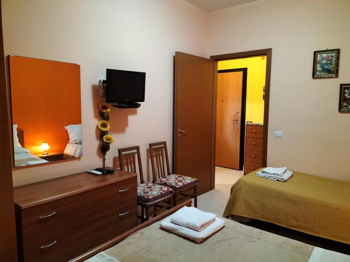 Casa Vacanza Da Rosa Letoianni Exterior foto