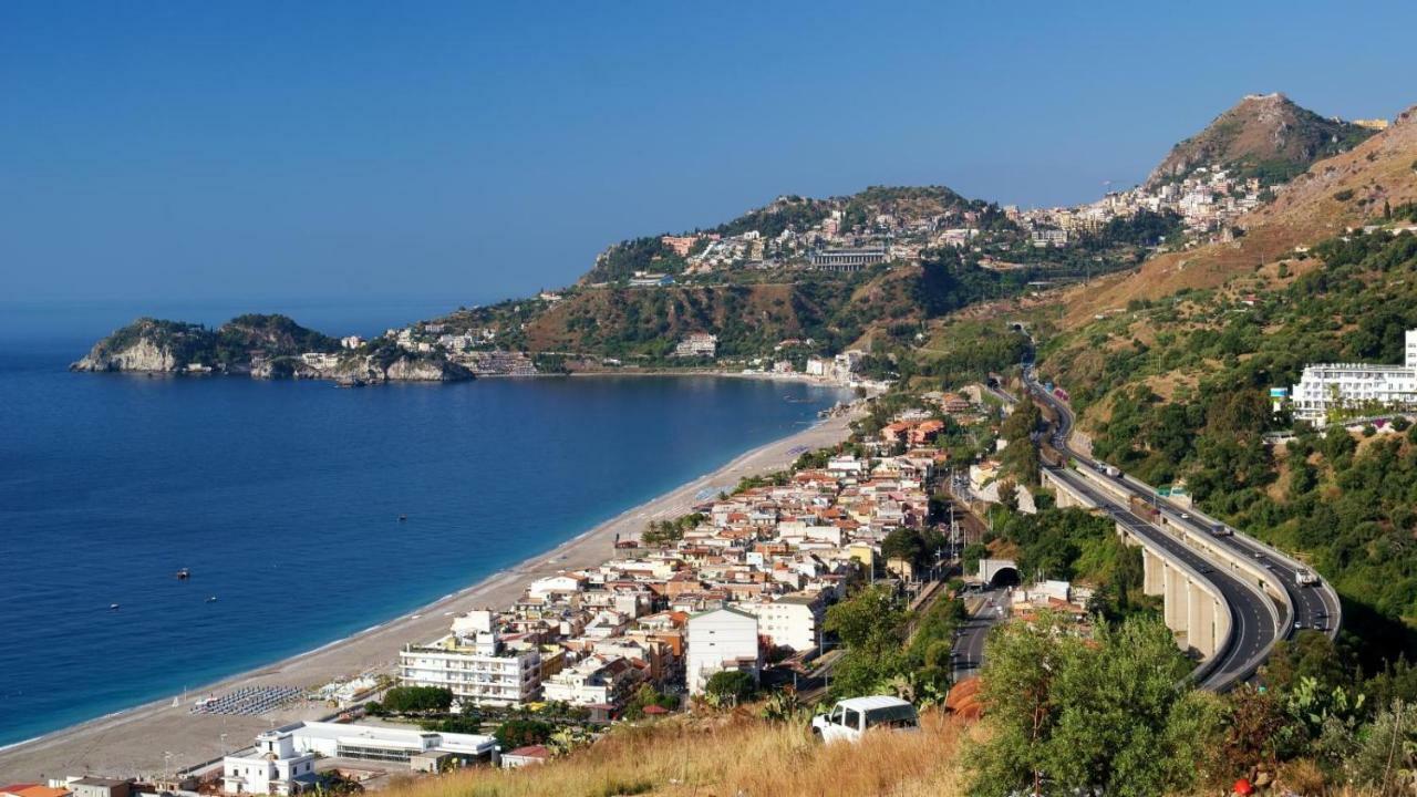 Casa Vacanza Da Rosa Letoianni Exterior foto